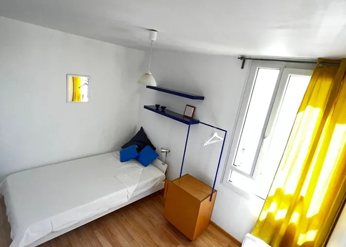 Chambre Famille D\'Accueil Entre Paris Et Disney Douze Minutes Centre Paris Quinze Euros De Plus Pour Frais De Menage