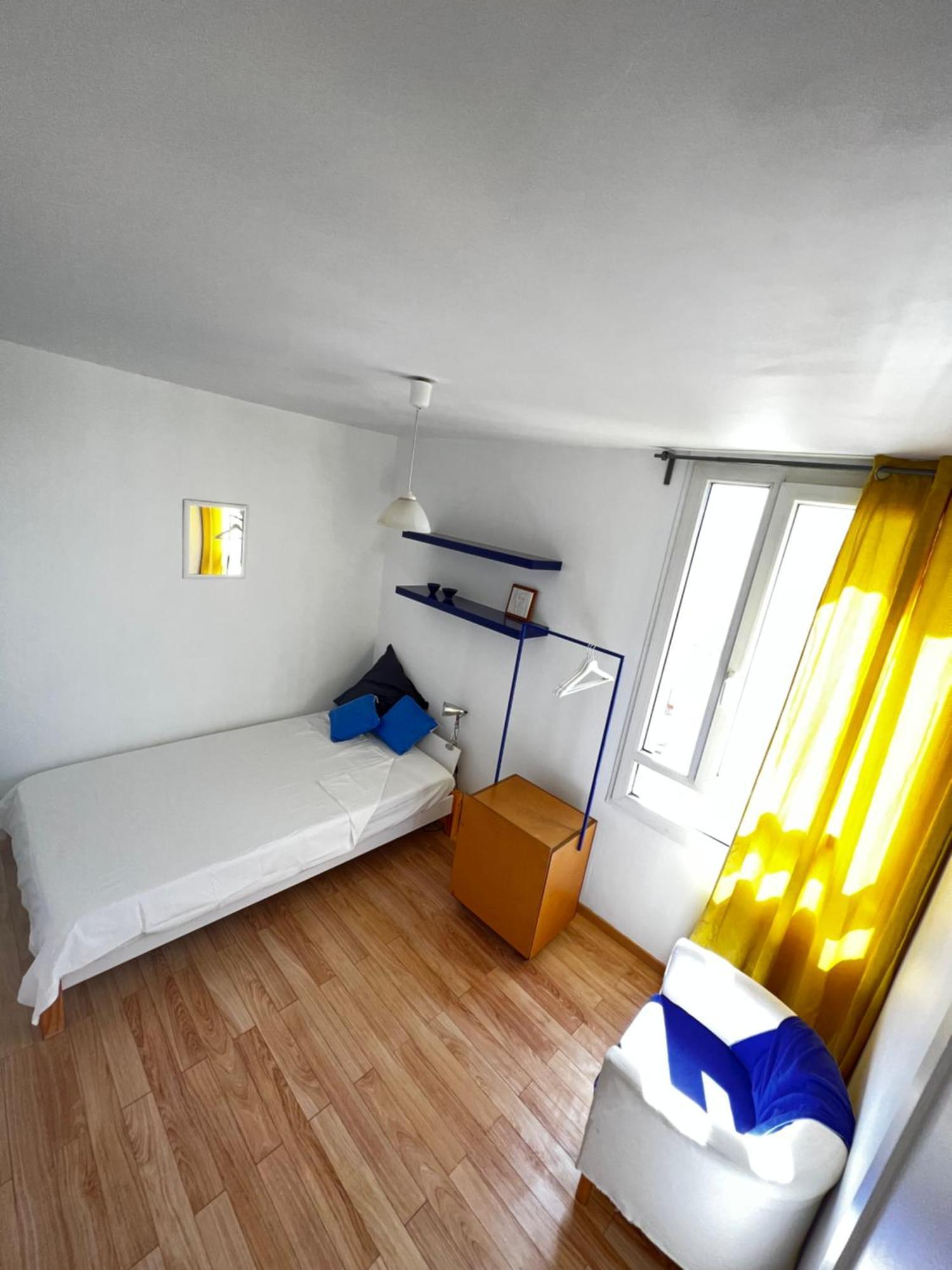 Famille D'accueil Entre Paris Et Douze Minutes Centre Paris Quinze Euros De Pour Frais De Menage Neuilly-sur-Marne